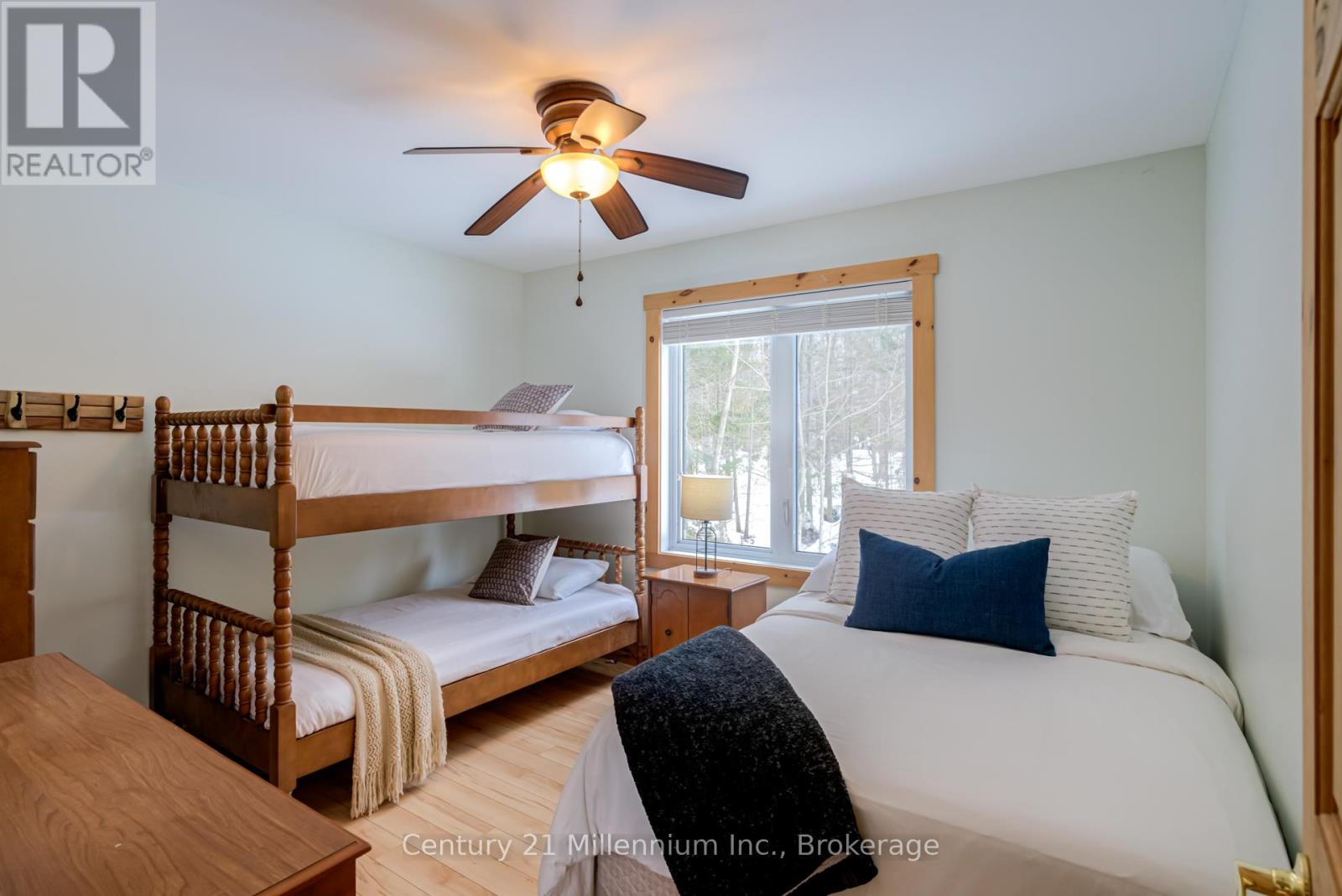 20 Cottage Cove Road, Northern Bruce Peninsula, Ontario  N0H 1W0 - Photo 38 - X12886234