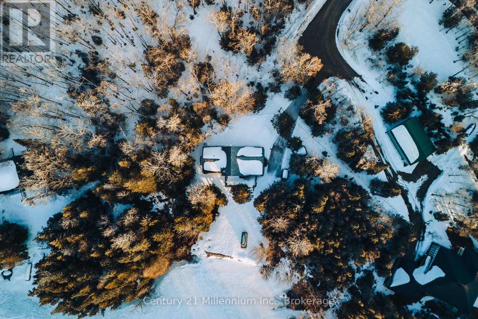 20 Cottage Cove Road, Northern Bruce Peninsula, Ontario  N0H 1W0 - Photo 45 - X12886234