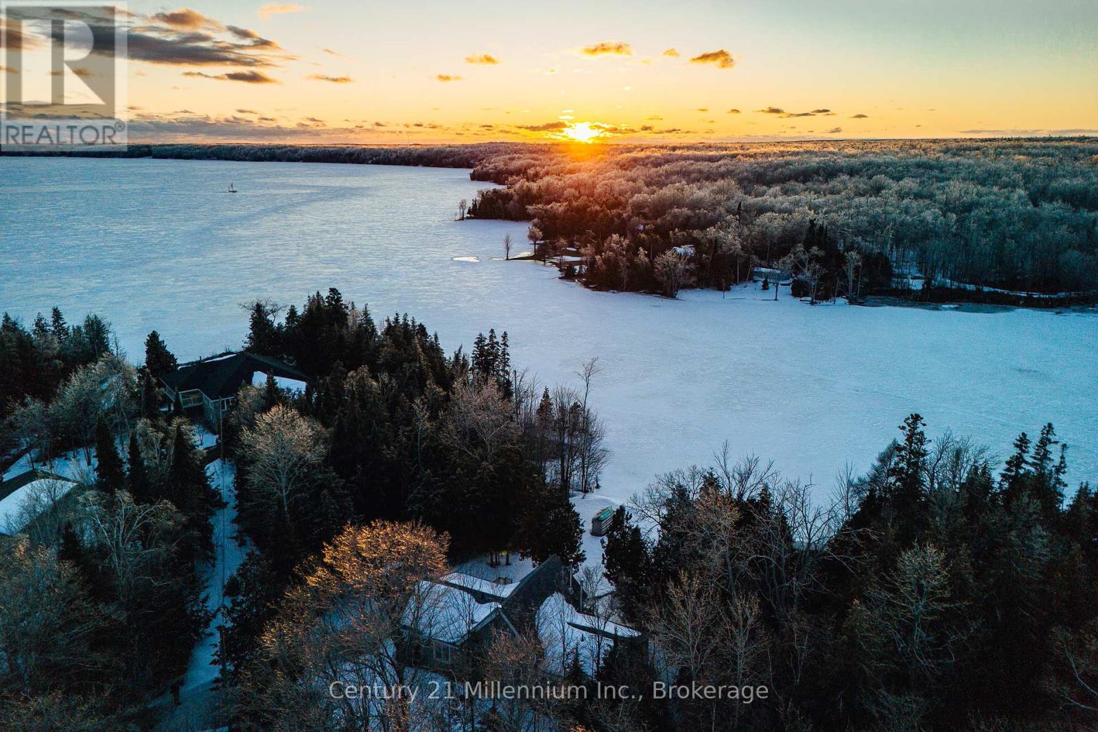 20 Cottage Cove Road, Northern Bruce Peninsula, Ontario  N0H 1W0 - Photo 5 - X12886234