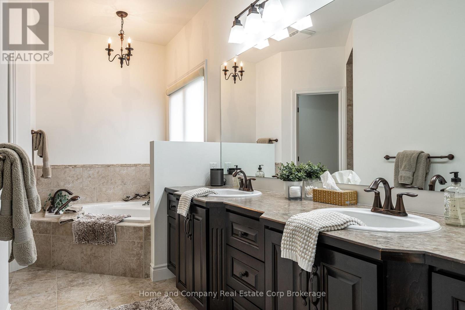 19 Hossie Terrace, Stratford, Ontario  N5A 8B6 - Photo 23 - X12886256