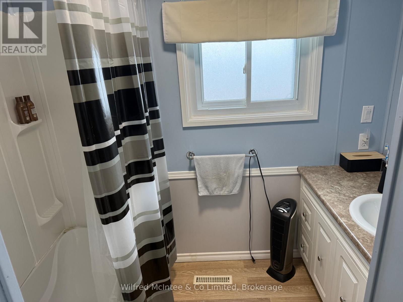 20 Cardinal Street, Brockton, Ontario  N0G 2V0 - Photo 16 - X12886364