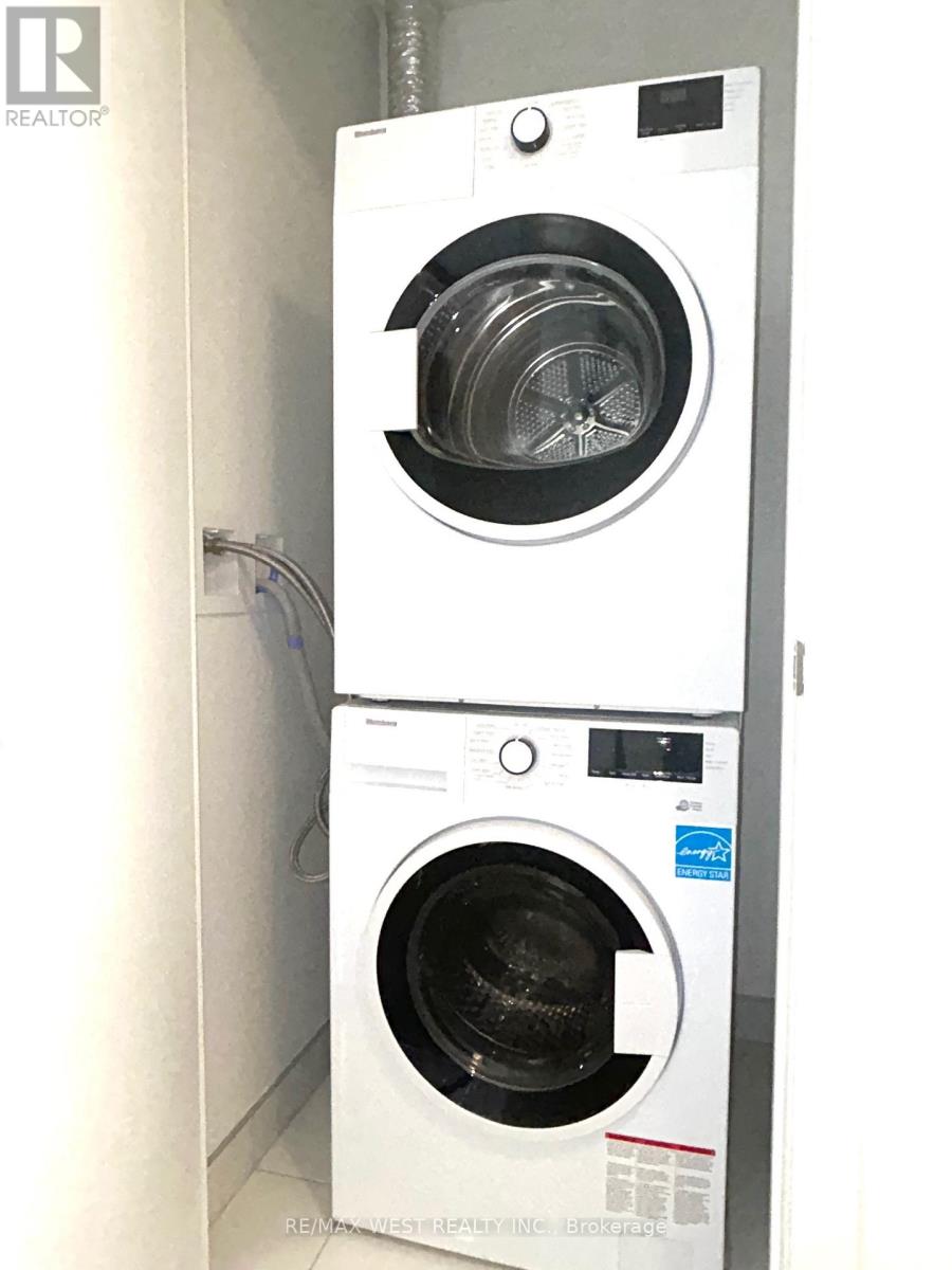 2208 - 1 Quarrington Lane, Toronto, Ontario  M3C 0S4 - Photo 9 - C12886248