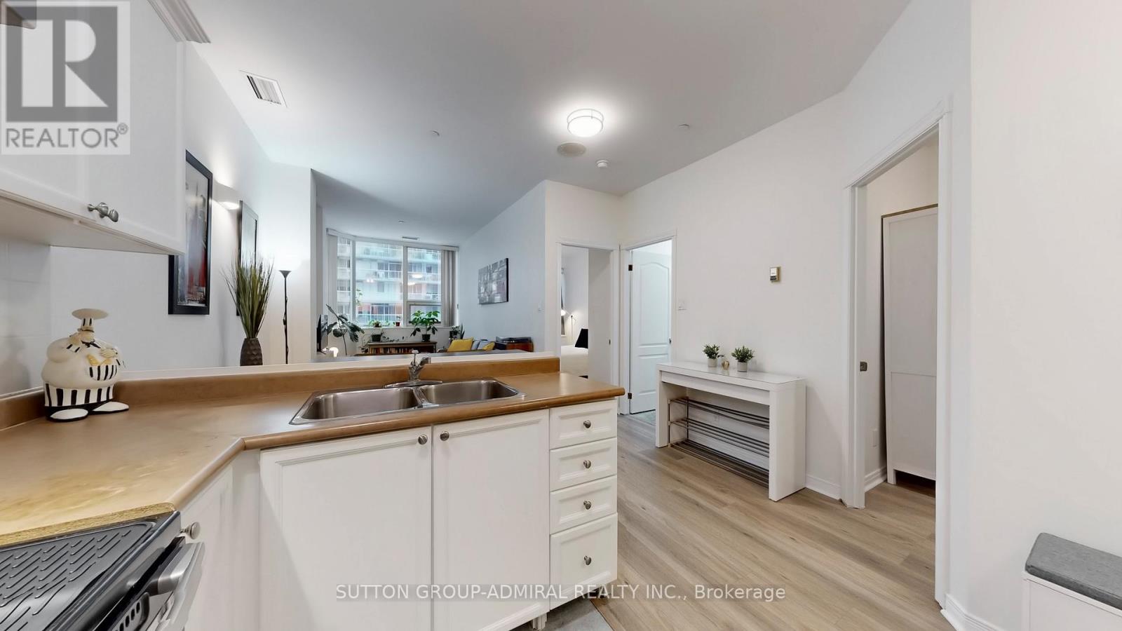 703 - 393 King Street W, Toronto (Waterfront Communities), Ontario  M5V 3G8 - Photo 23 - C12886292