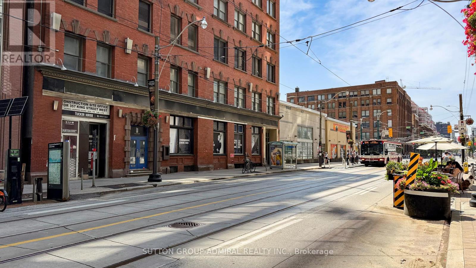 703 - 393 King Street W, Toronto (Waterfront Communities), Ontario  M5V 3G8 - Photo 4 - C12886292