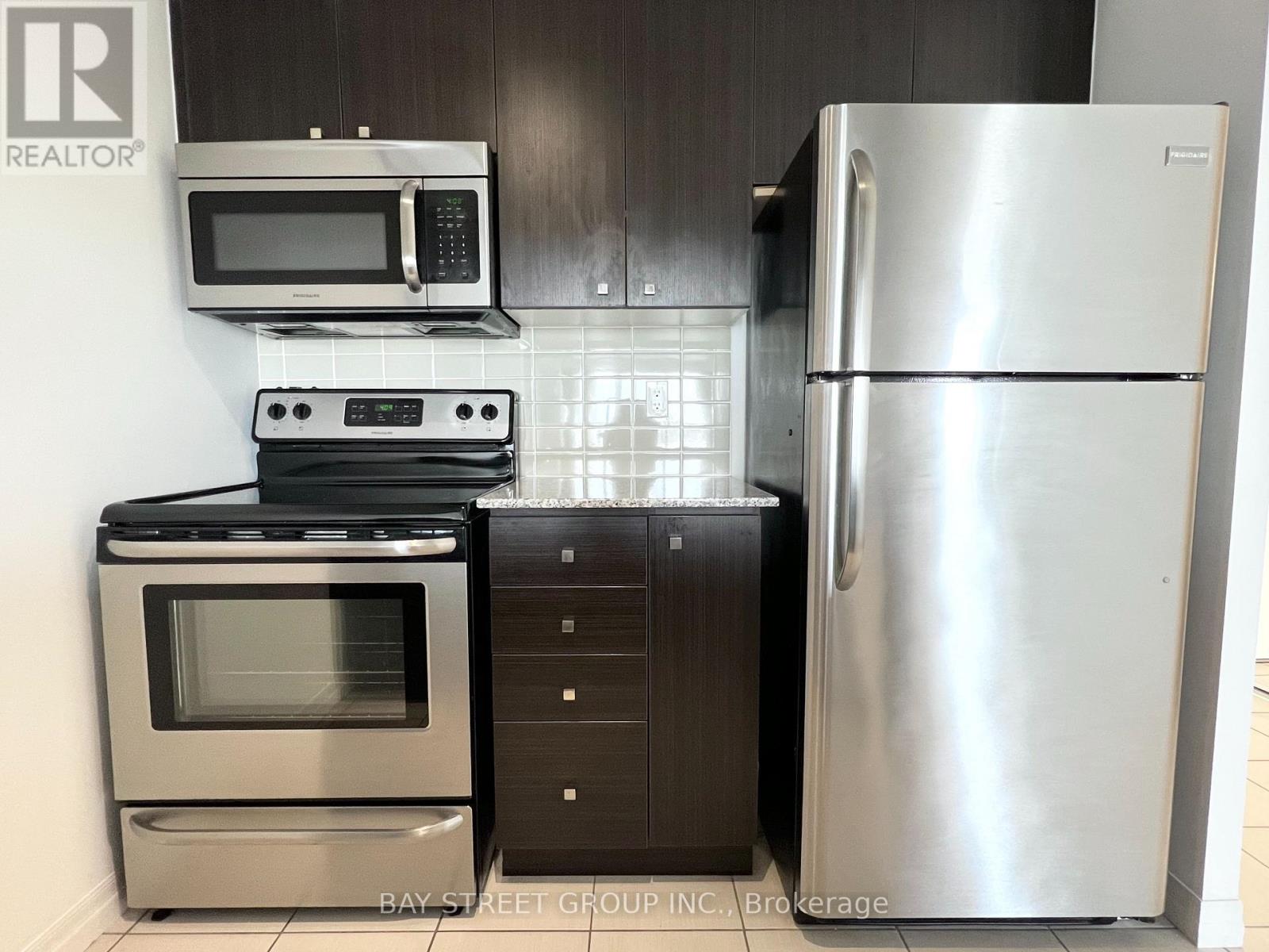 1705 - 275 Yorkland Road, Toronto (Henry Farm), Ontario  M2J 0B4 - Photo 16 - C12886326