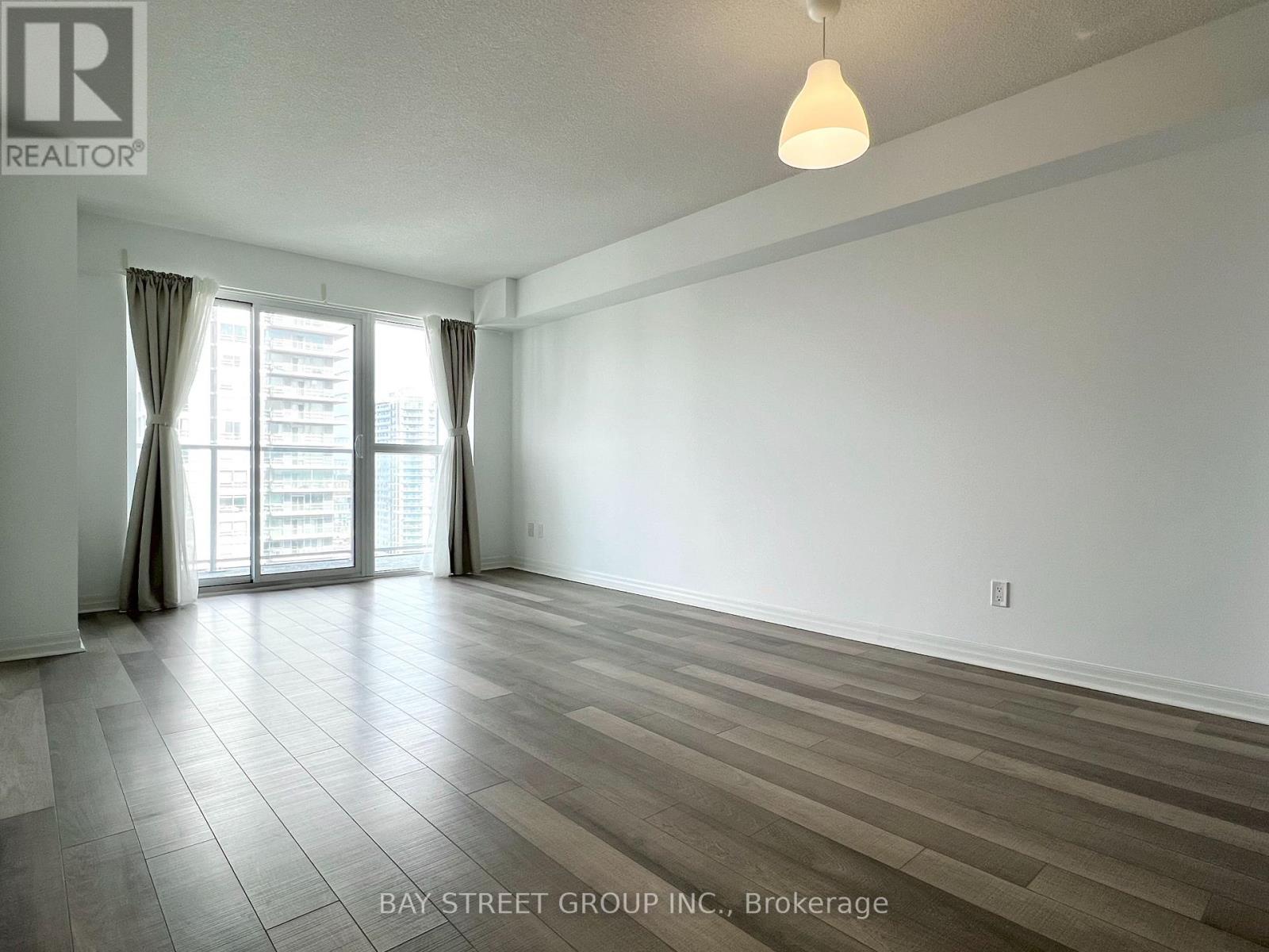 1705 - 275 Yorkland Road, Toronto (Henry Farm), Ontario  M2J 0B4 - Photo 6 - C12886326