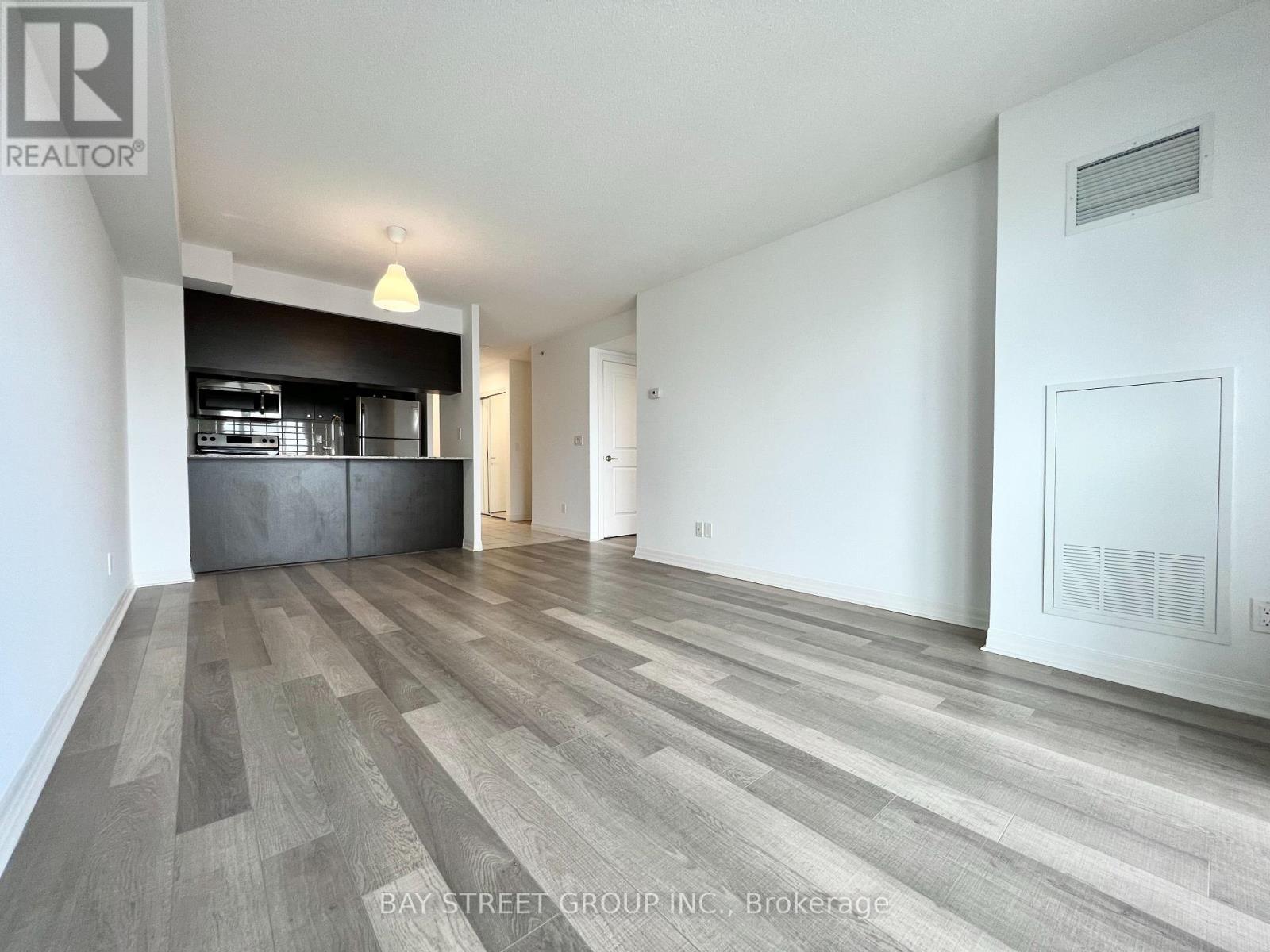 1705 - 275 Yorkland Road, Toronto (Henry Farm), Ontario  M2J 0B4 - Photo 9 - C12886326