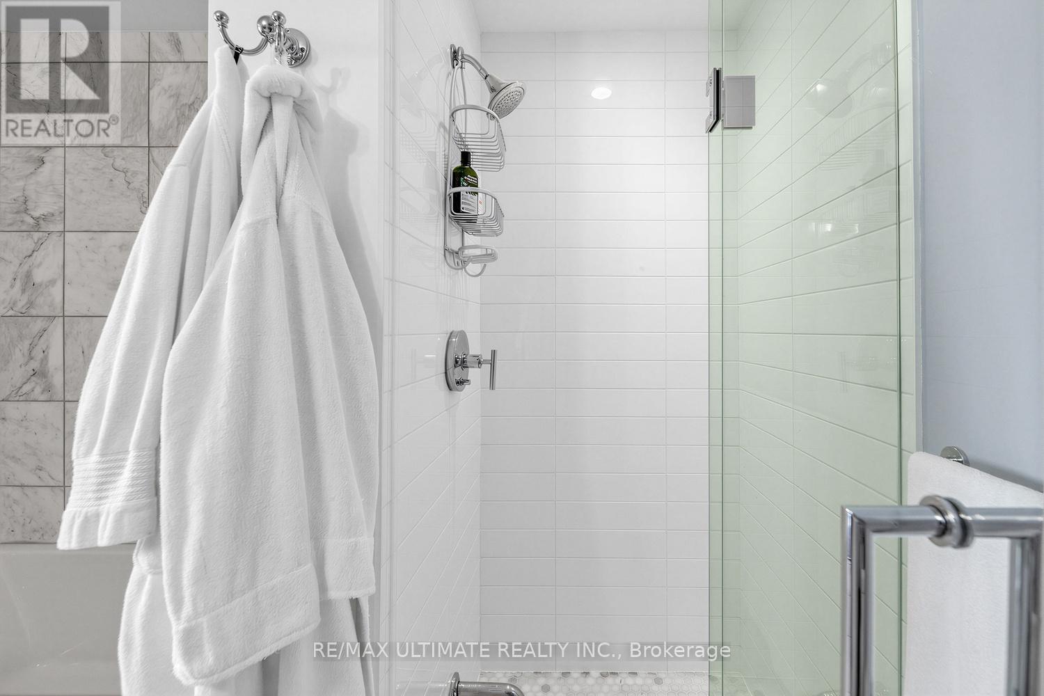 3206 - 33 Charles Street E, Toronto, Ontario  M4Y 0A2 - Photo 16 - C12886356