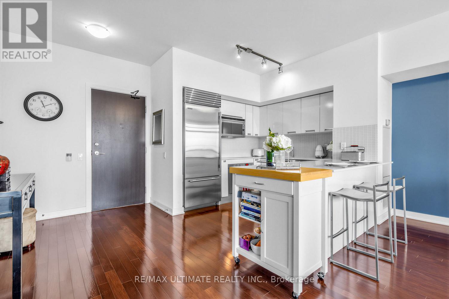 3206 - 33 Charles Street E, Toronto, Ontario  M4Y 0A2 - Photo 8 - C12886356