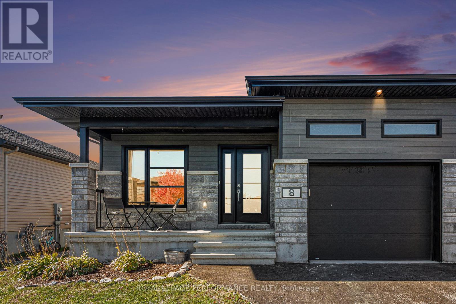 8 BRITTANY STREET, north stormont, Ontario