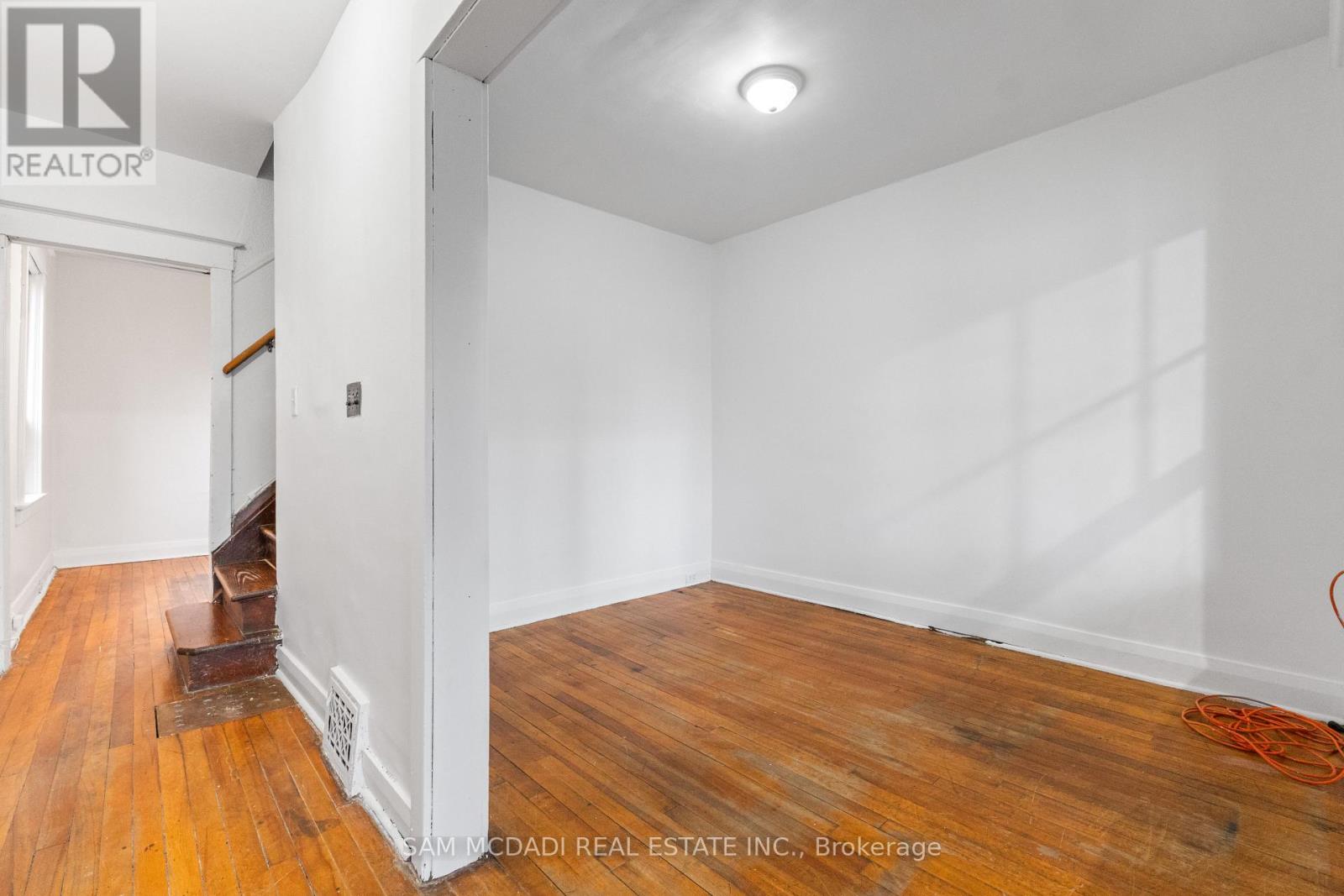 259 Milverton Boulevard, Toronto, Ontario  M4J 1V6 - Photo 11 - E12886226