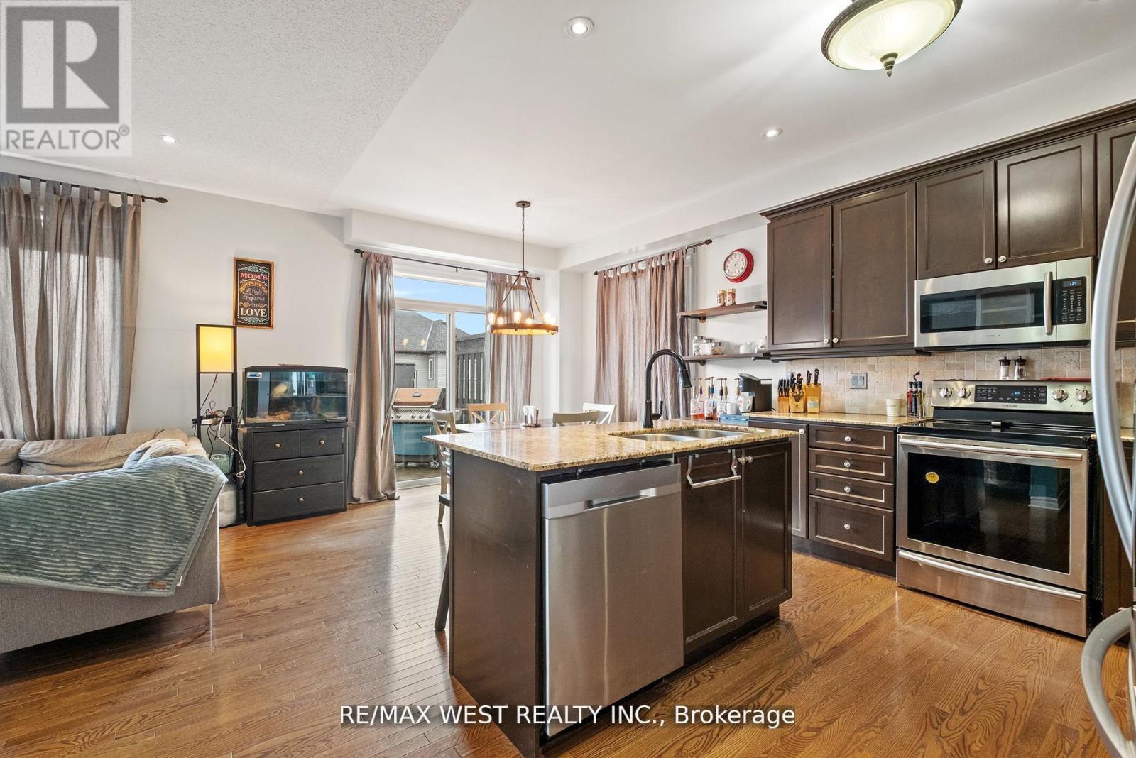 31 Buxton Lane, Clarington (Bowmanville), Ontario  L1C 0J9 - Photo 8 - E12886330