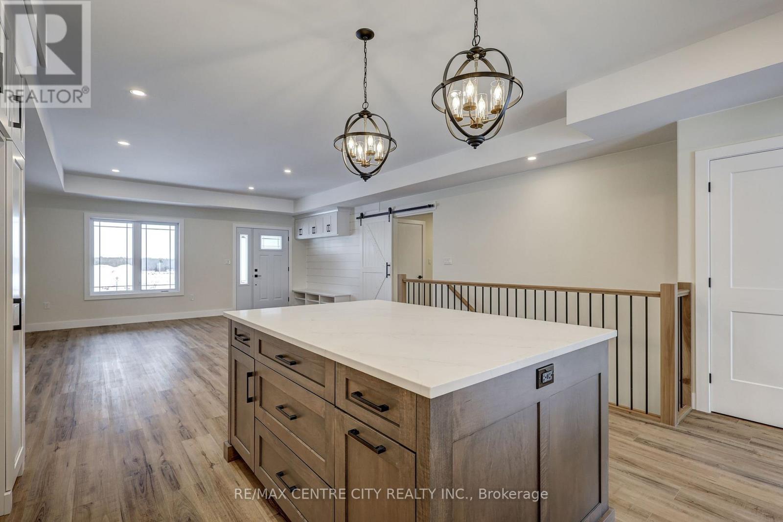 56087 Maverick Court, Bayham (Straffordville), Ontario  N0J 1Y0 - Photo 5 - X12867778