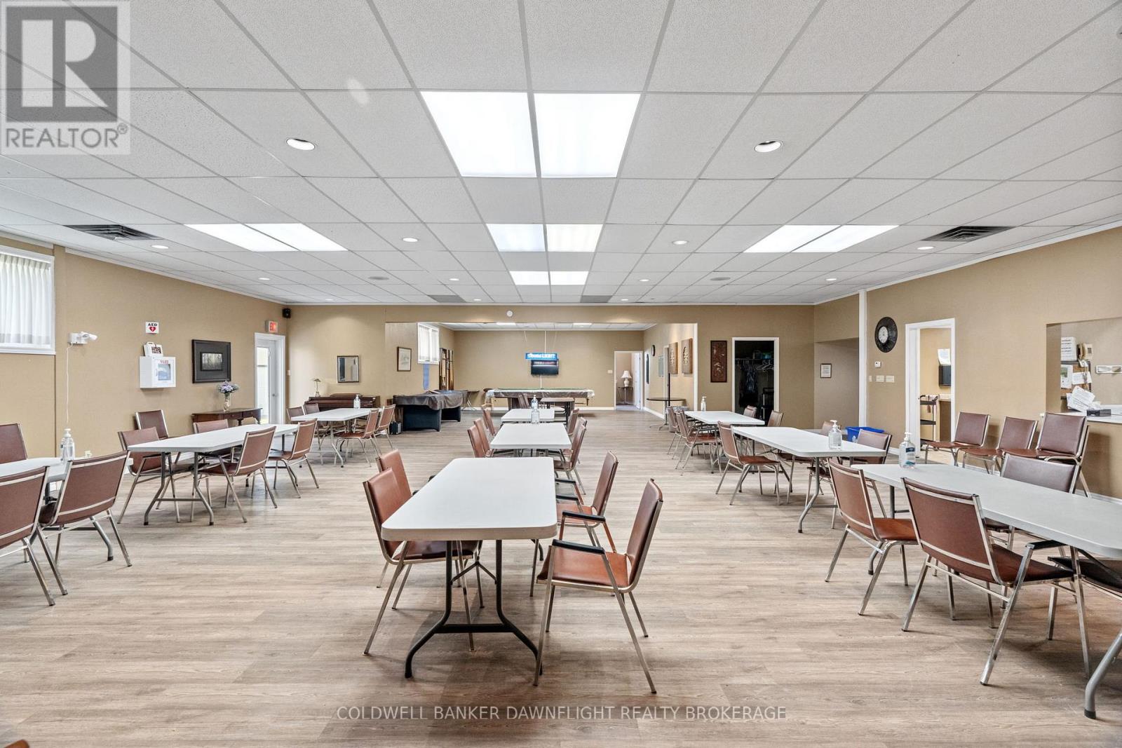 18 Devon Drive, South Huron, Ontario  N0M 1S3 - Photo 41 - X12885916