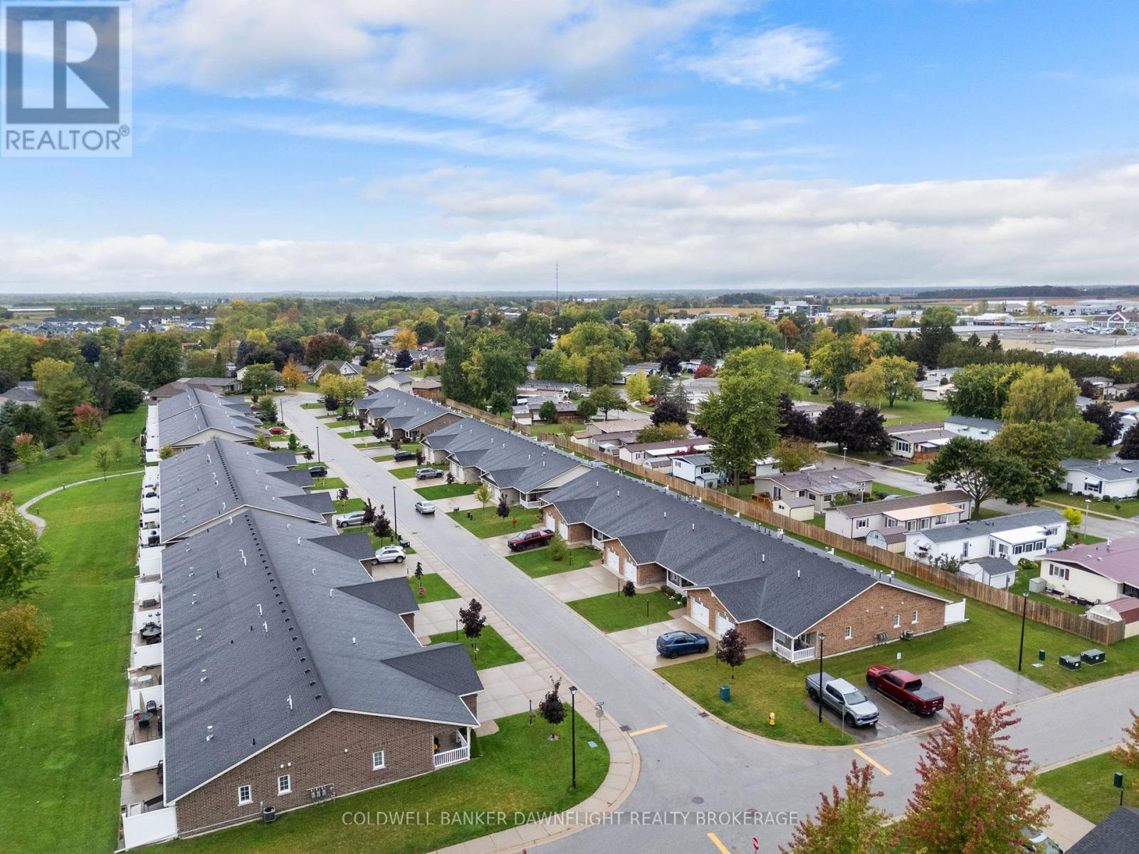 18 Devon Drive, South Huron, Ontario  N0M 1S3 - Photo 34 - X12885916