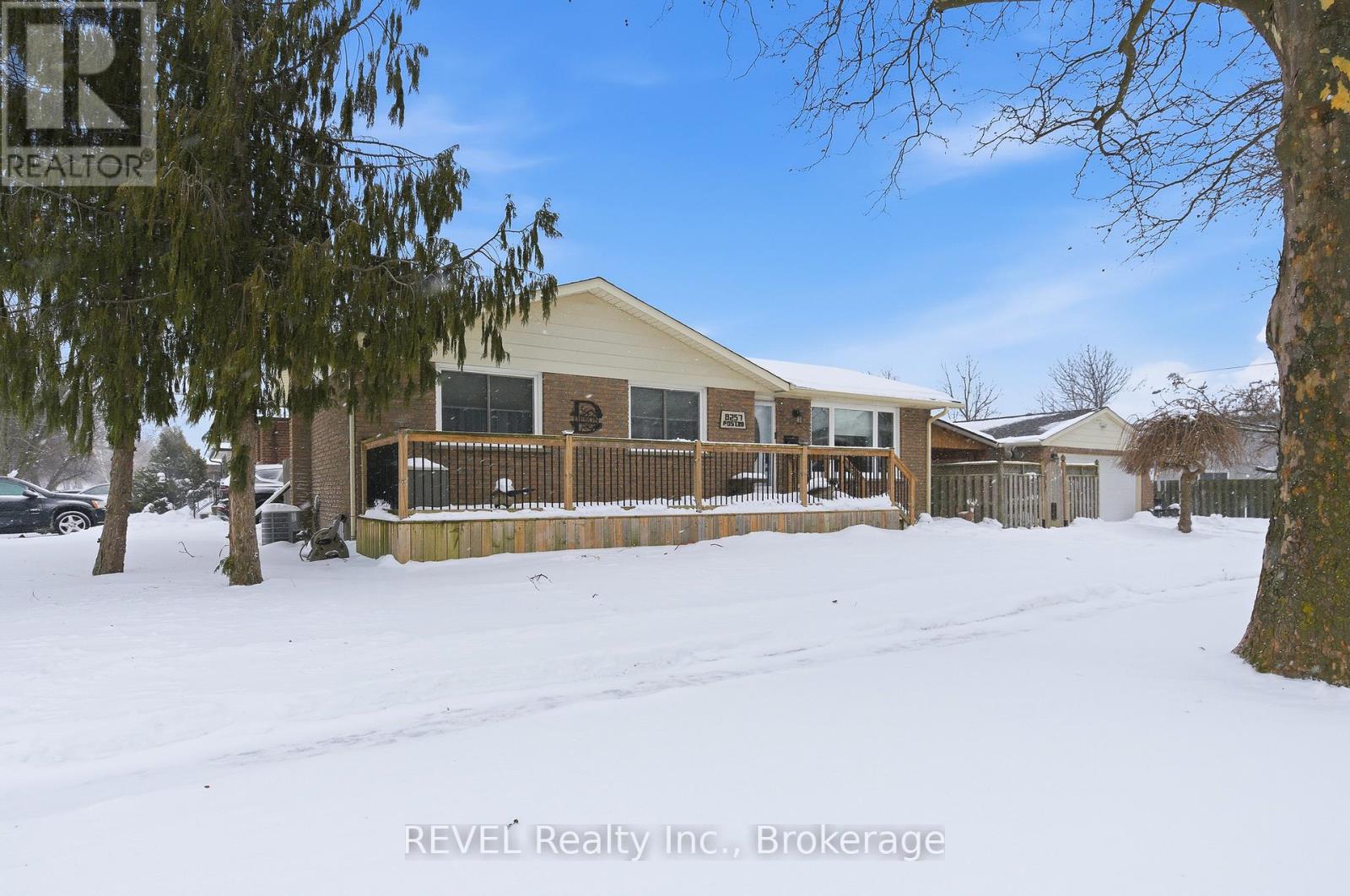 8257 Post Road, Niagara Falls, Ontario  L2H 2E5 - Photo 8 - X12728384