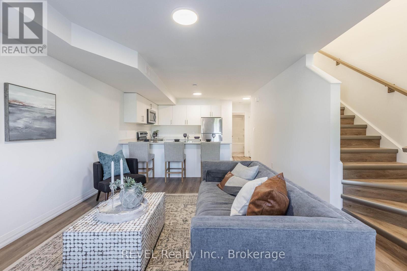 34 - 35 Southworth Street N, Welland (Lincoln/crowland), Ontario  L3B 1X8 - Photo 4 - X12728790