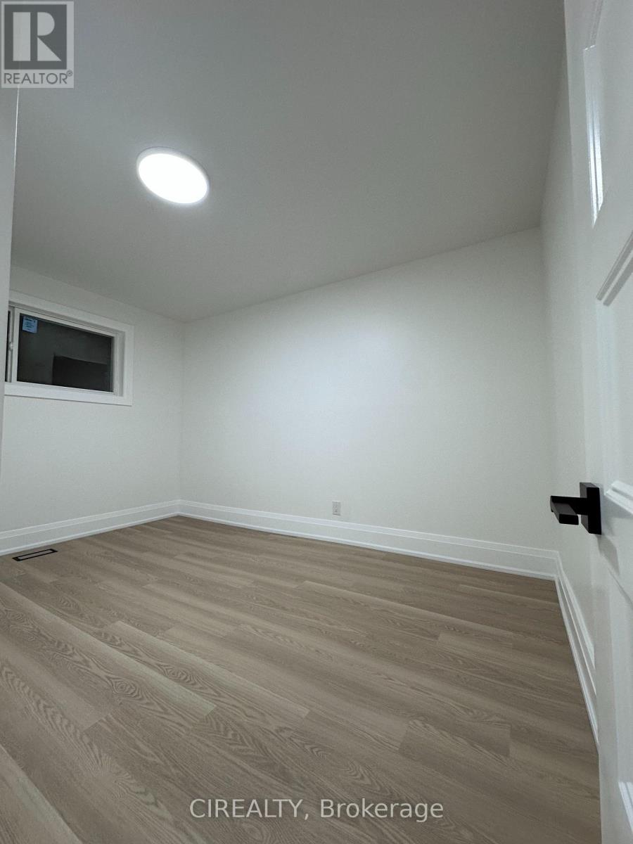 Main - 31 Bailey Crescent, Aurora (Aurora Highlands), Ontario  L4G 2B2 - Photo 10 - N12886208