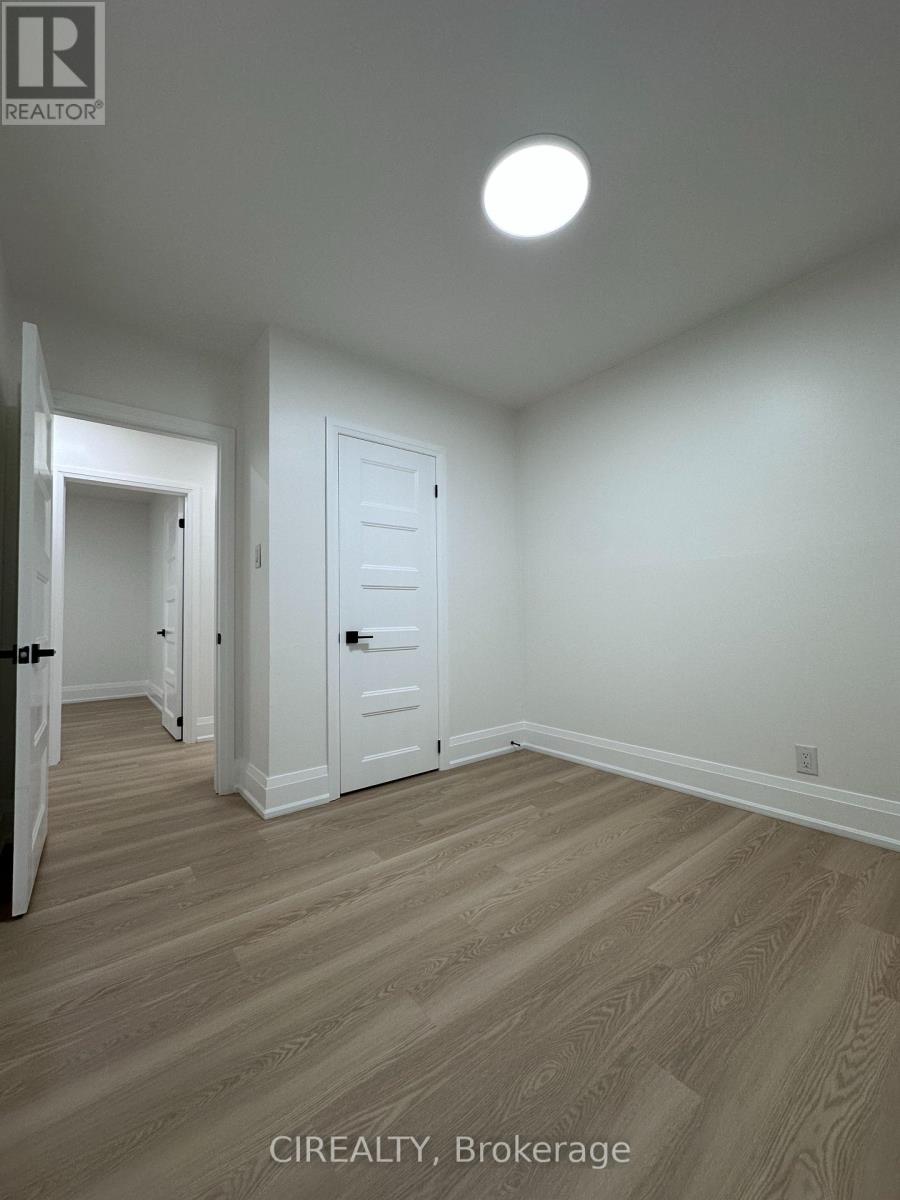 Main - 31 Bailey Crescent, Aurora (Aurora Highlands), Ontario  L4G 2B2 - Photo 12 - N12886208