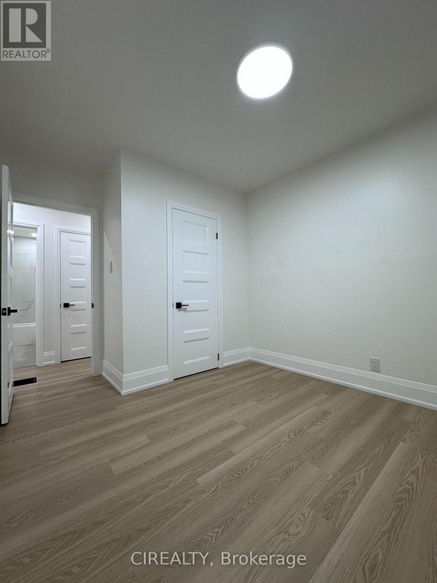 Main - 31 Bailey Crescent, Aurora (Aurora Highlands), Ontario  L4G 2B2 - Photo 14 - N12886208