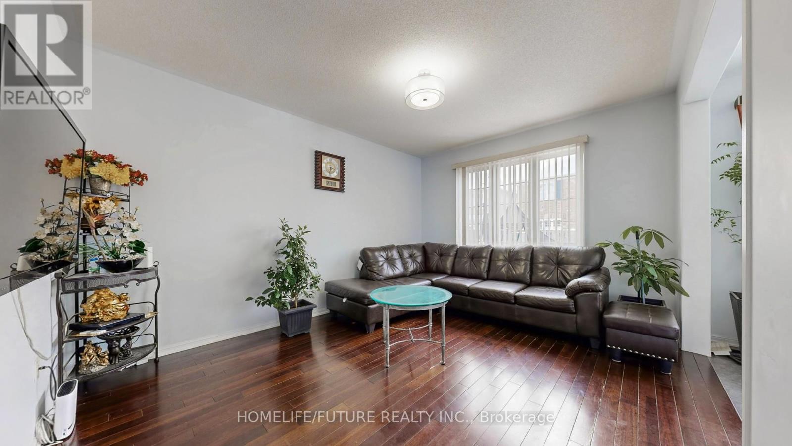 107 Gladys Clarkson Drive, Whitchurch-Stouffville (Stouffville), Ontario  L4A 0R3 - Photo 11 - N12886222