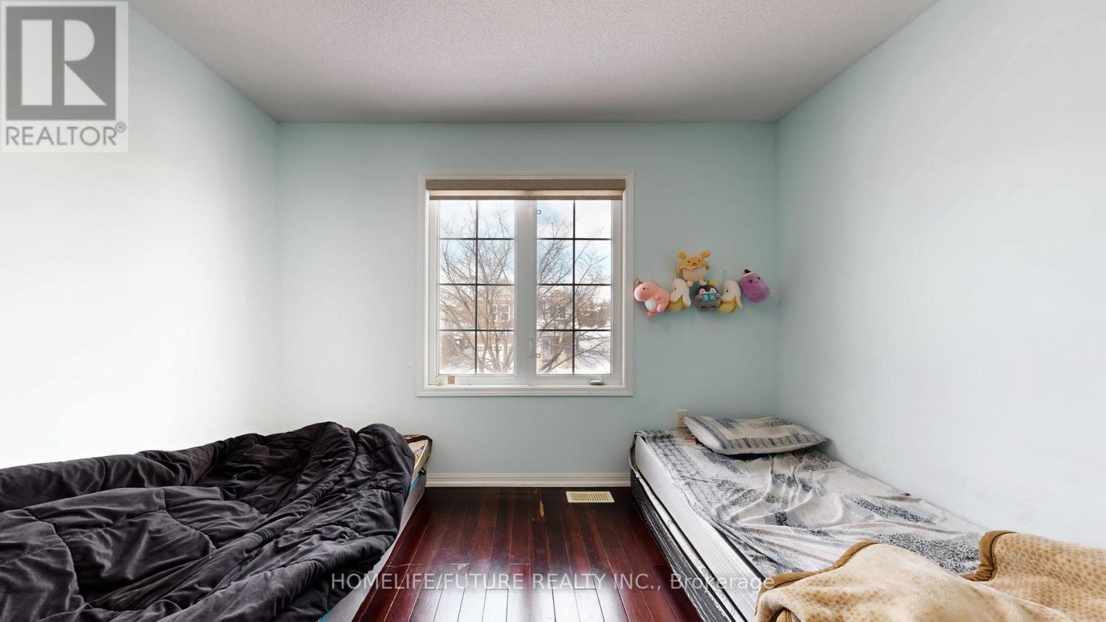 107 Gladys Clarkson Drive, Whitchurch-Stouffville (Stouffville), Ontario  L4A 0R3 - Photo 31 - N12886222