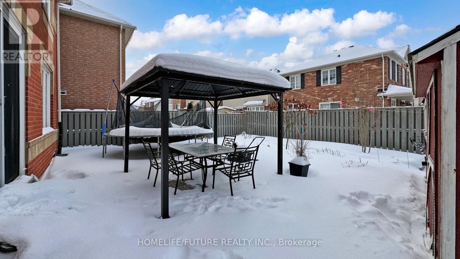 107 Gladys Clarkson Drive, Whitchurch-Stouffville (Stouffville), Ontario  L4A 0R3 - Photo 45 - N12886222