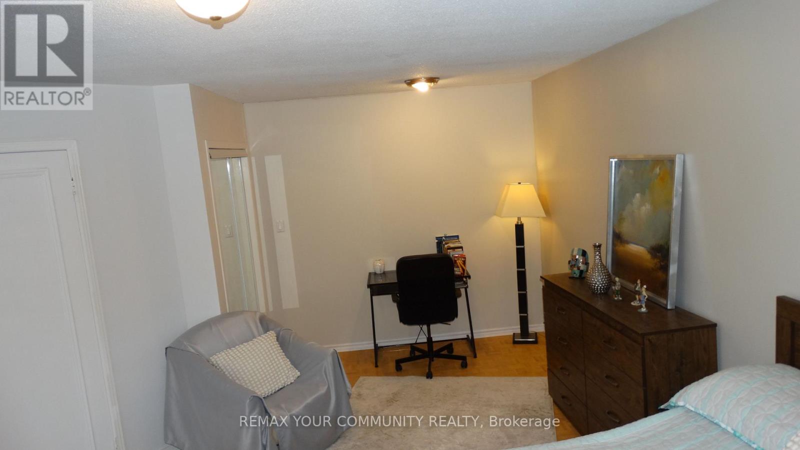 22 Elmpark Court, Richmond Hill (Devonsleigh), Ontario  L4C 9T8 - Photo 23 - N12886236