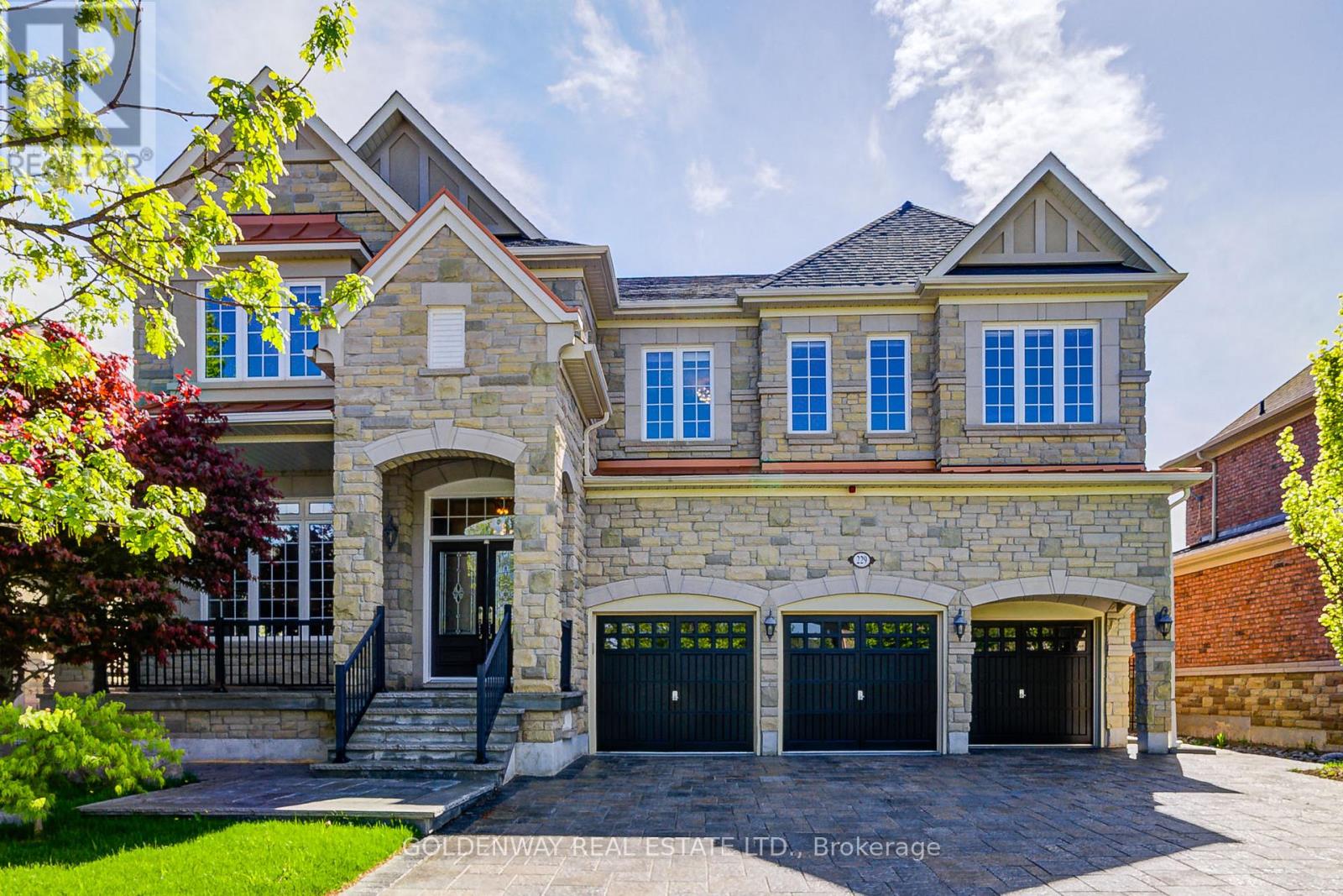 229 HUNTERWOOD CHASE, Vaughan, Ontario