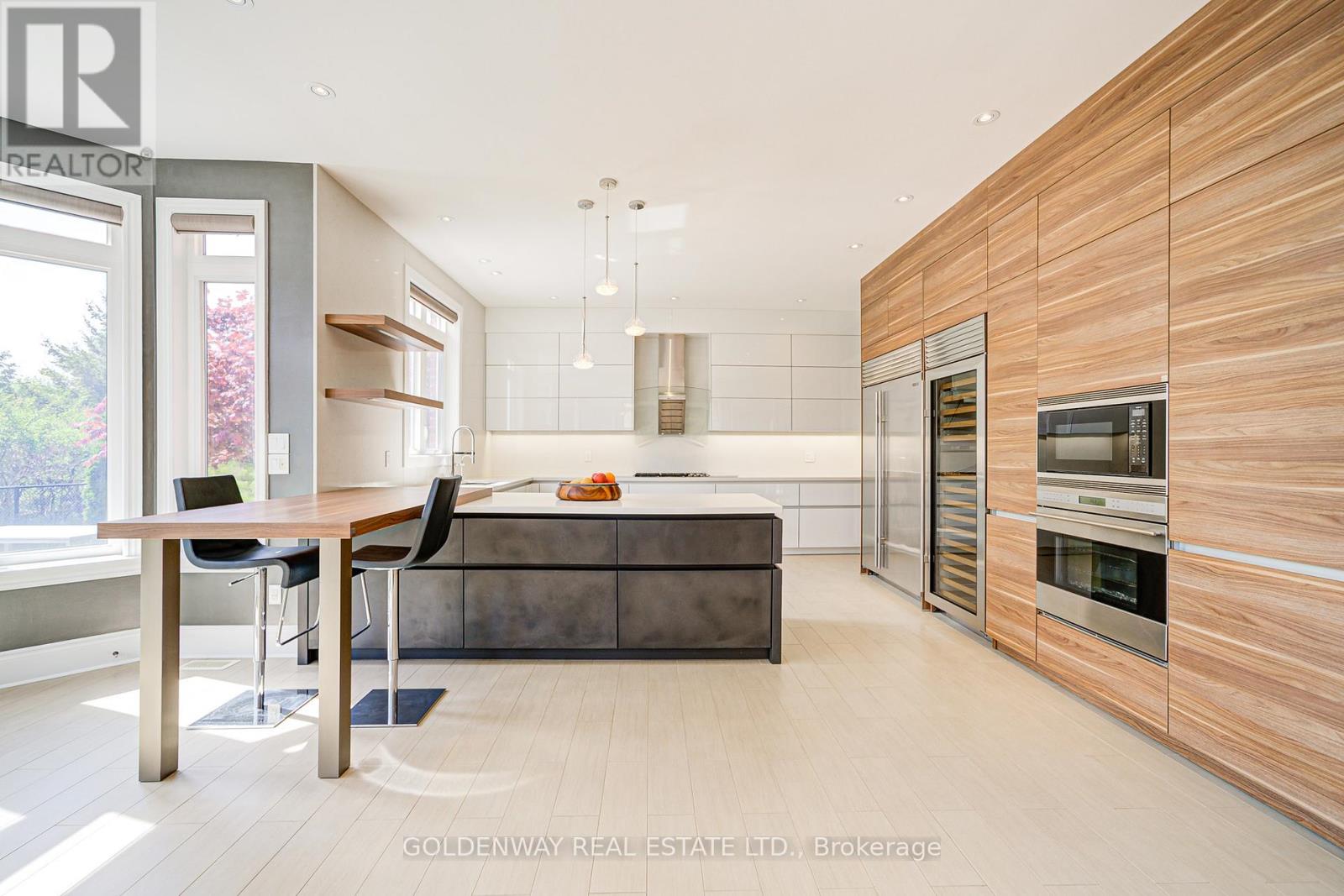 229 Hunterwood Chase, Vaughan, Ontario  L6A 4R2 - Photo 13 - N12886244