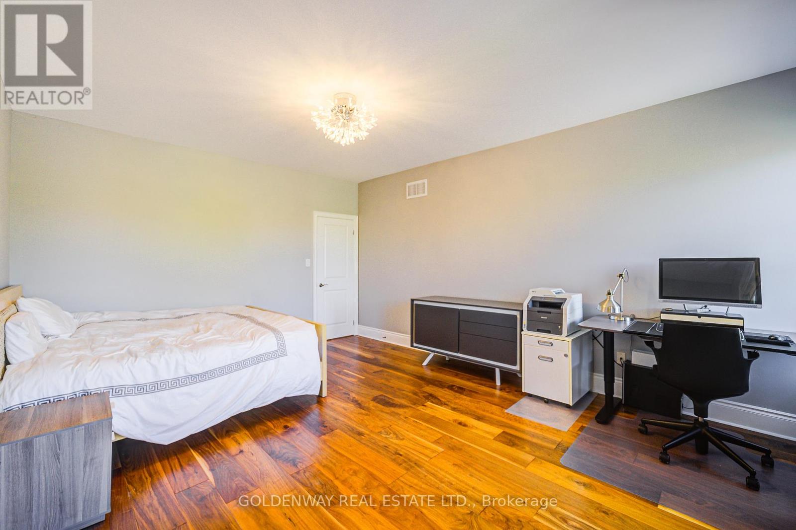 229 Hunterwood Chase, Vaughan, Ontario  L6A 4R2 - Photo 32 - N12886244