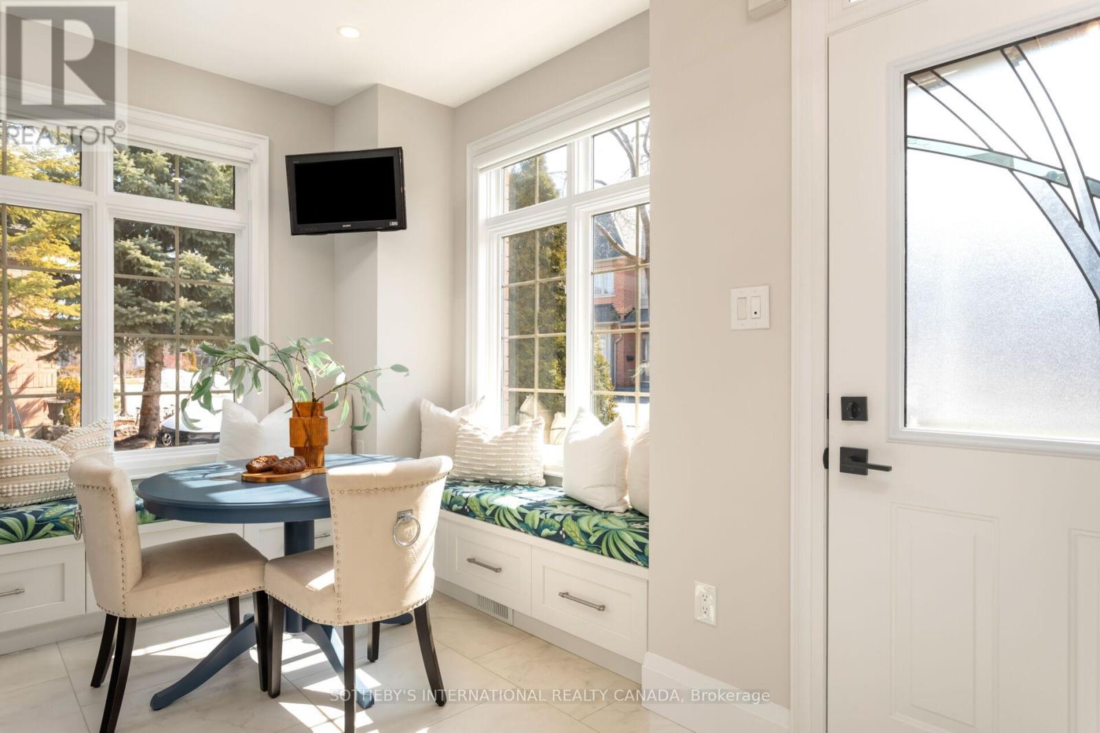 10 Belle Terre Way, Markham (Greensborough), Ontario  L6E 2A2 - Photo 5 - N12886258