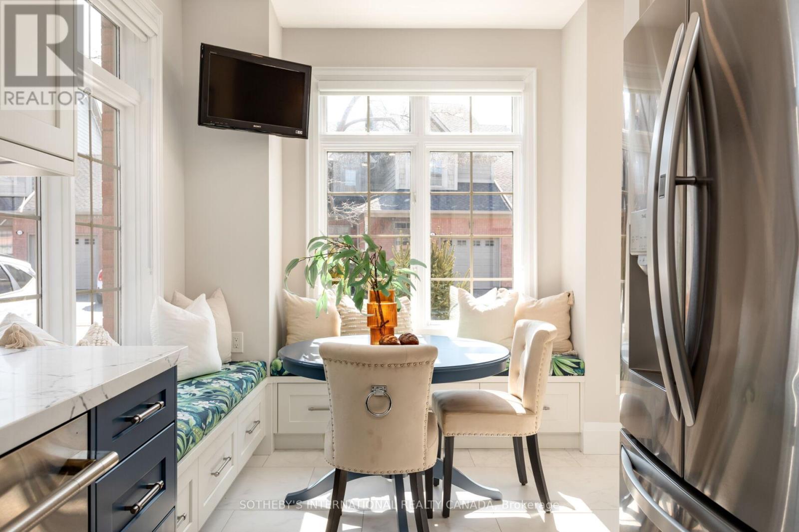 10 Belle Terre Way, Markham (Greensborough), Ontario  L6E 2A2 - Photo 6 - N12886258