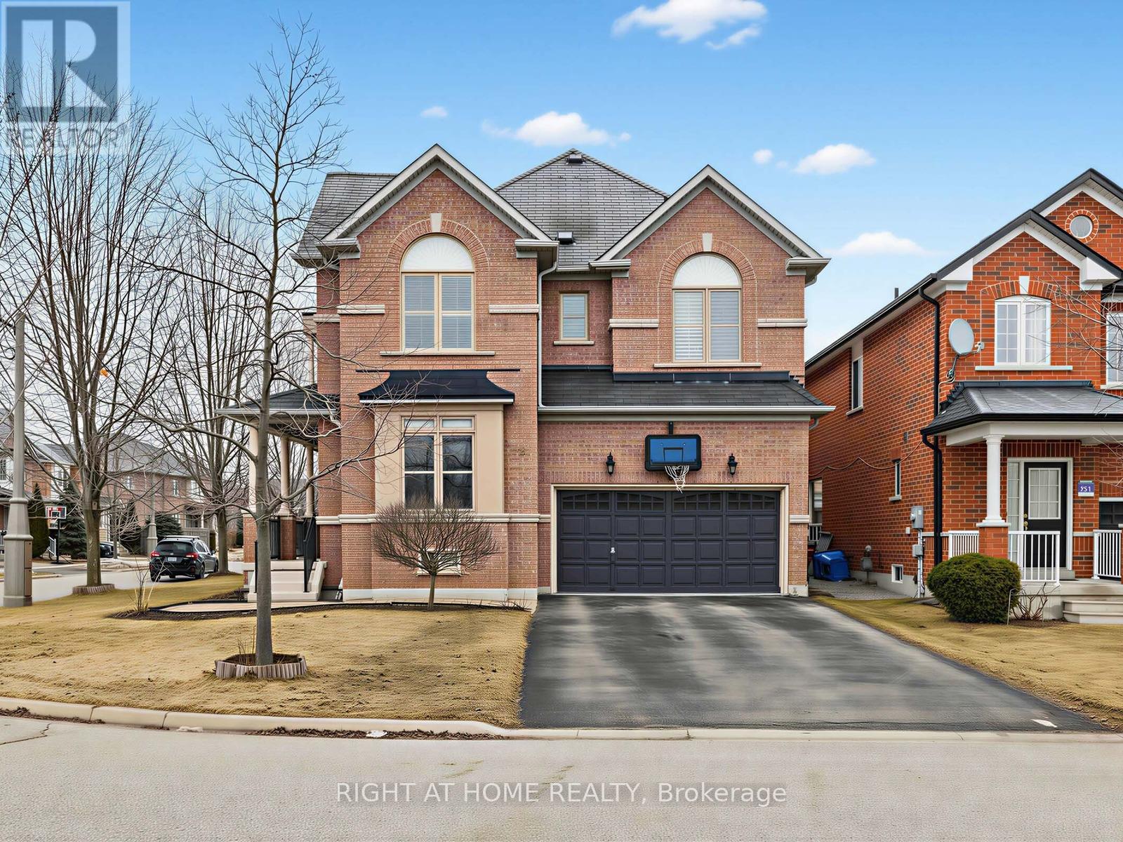 48 HARRIET CRESCENT, Whitchurch-Stouffville, Ontario