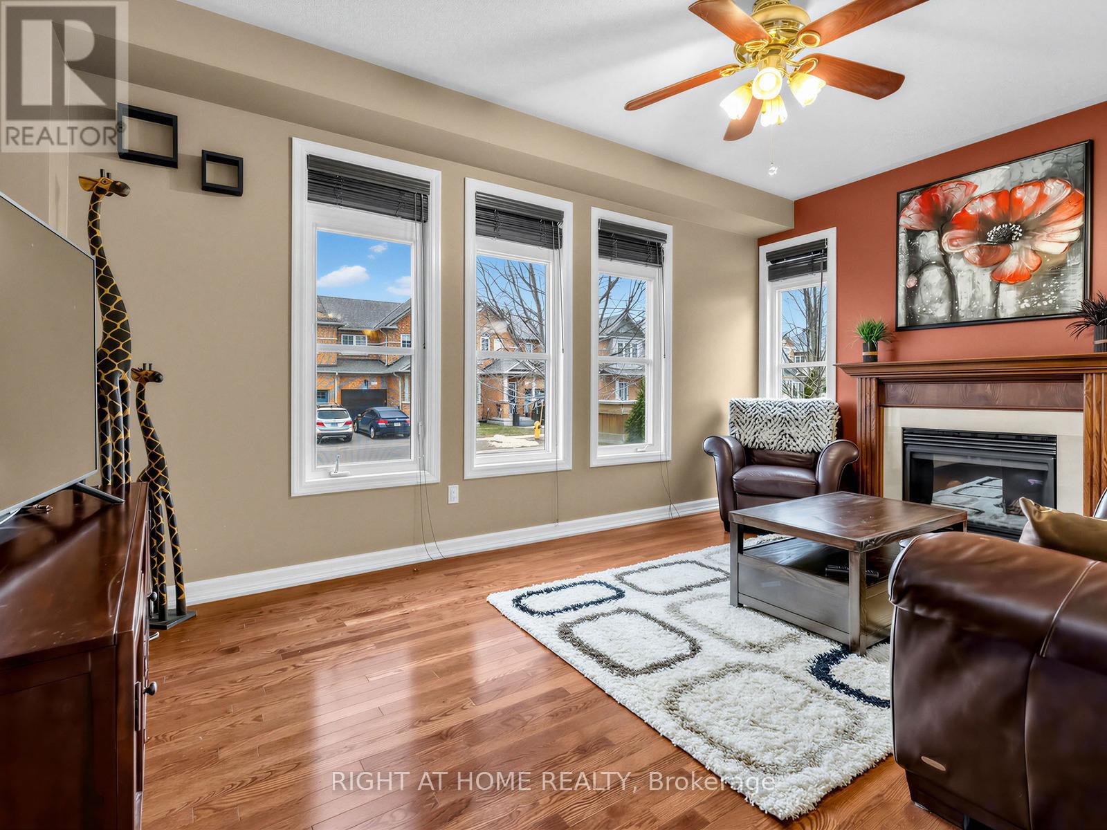 48 Harriet Crescent, Whitchurch-Stouffville (Stouffville), Ontario  L4A 0T3 - Photo 11 - N12886300