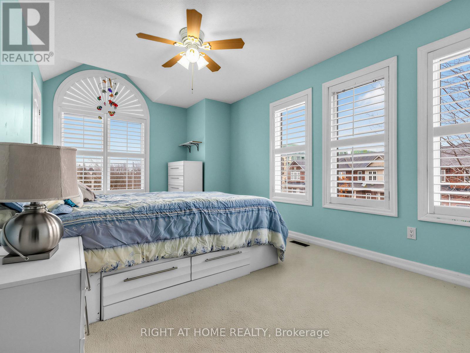 48 Harriet Crescent, Whitchurch-Stouffville (Stouffville), Ontario  L4A 0T3 - Photo 25 - N12886300