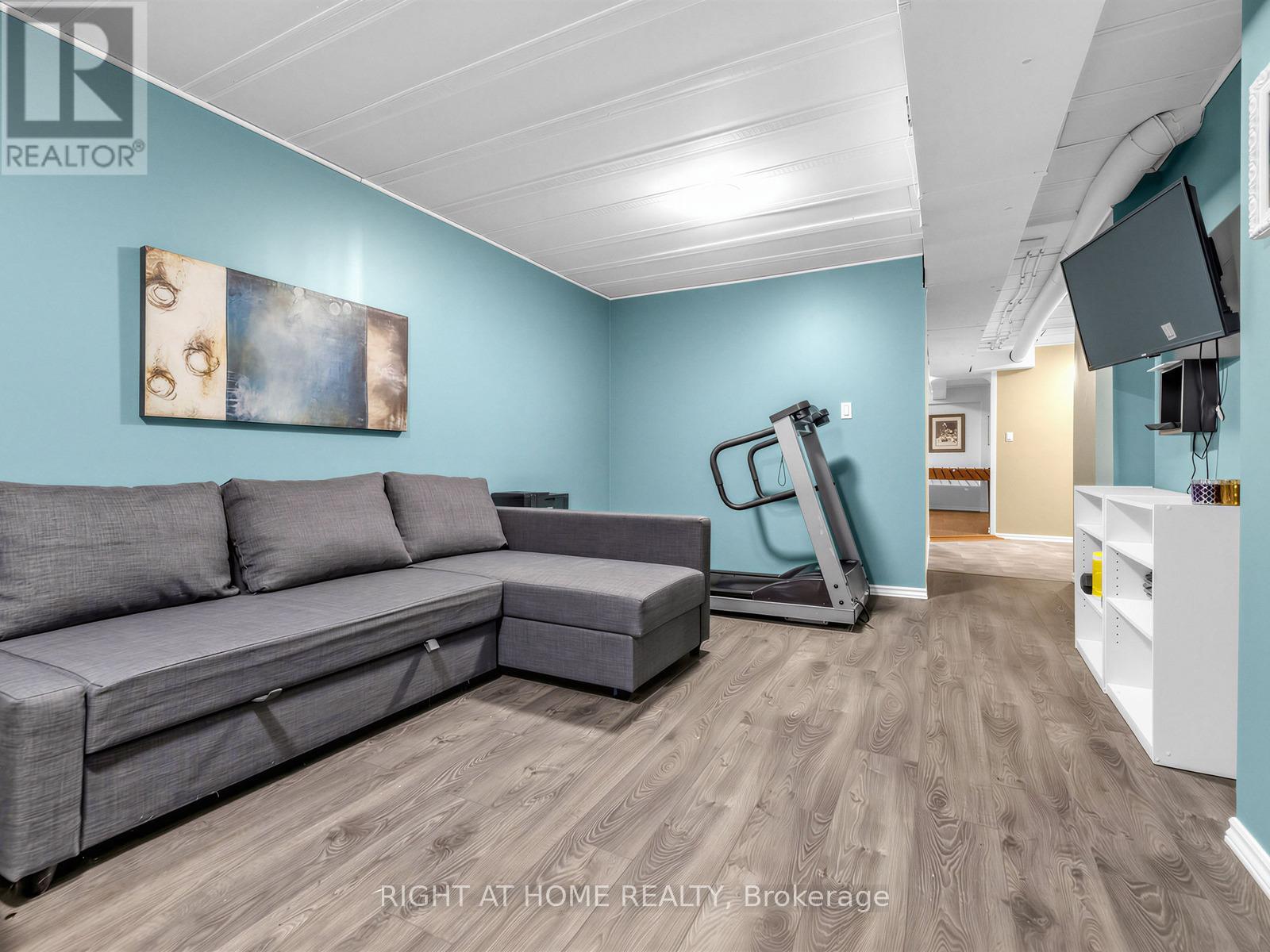 48 Harriet Crescent, Whitchurch-Stouffville (Stouffville), Ontario  L4A 0T3 - Photo 32 - N12886300