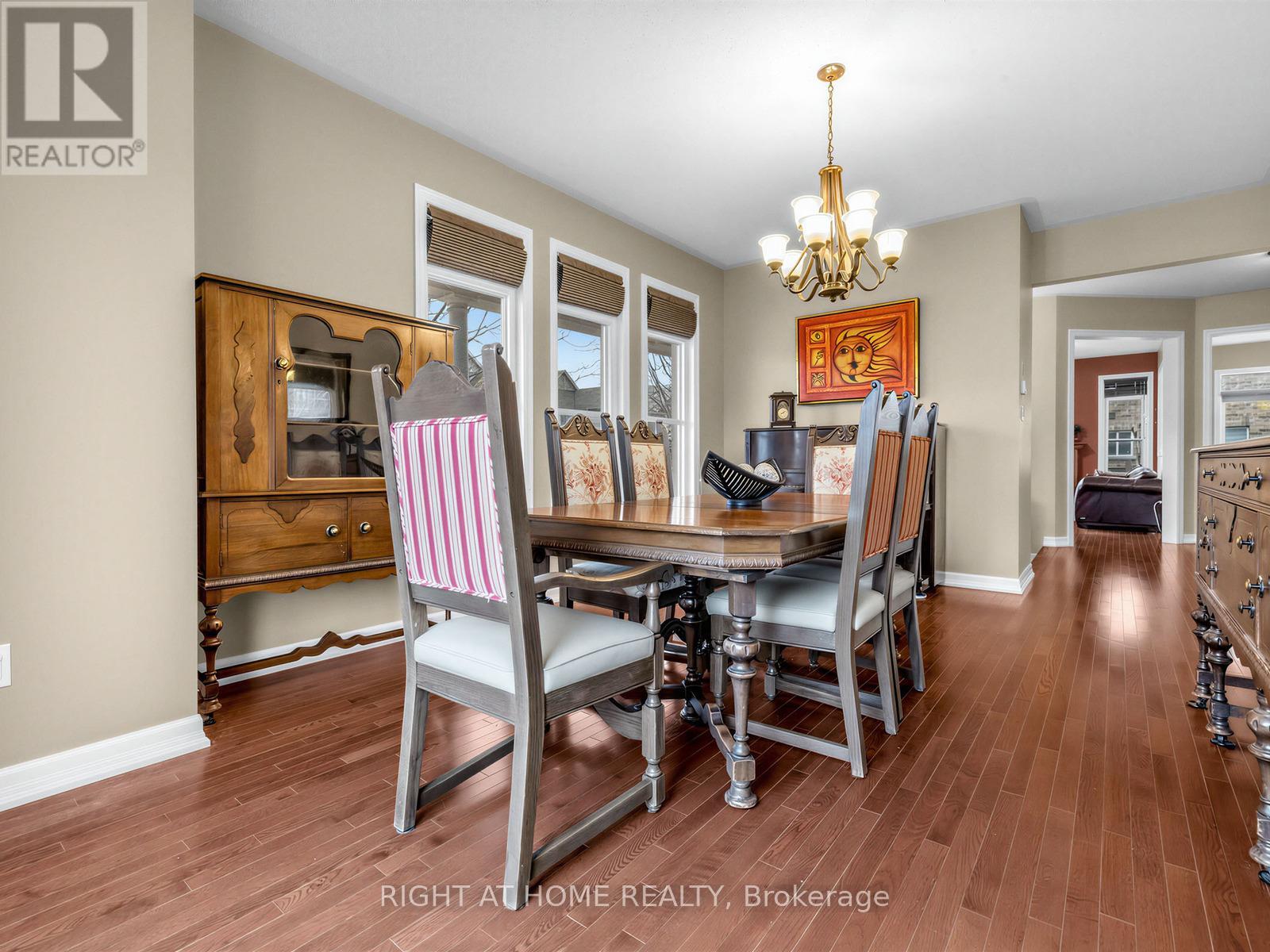 48 Harriet Crescent, Whitchurch-Stouffville (Stouffville), Ontario  L4A 0T3 - Photo 9 - N12886300