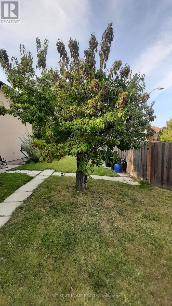 1 - 58 Benjamin Drive, Vaughan, Ontario  L4L 1H9 - Photo 3 - N12886328