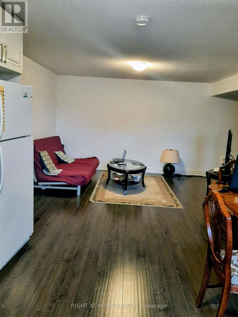 1 - 58 Benjamin Drive, Vaughan, Ontario  L4L 1H9 - Photo 5 - N12886328