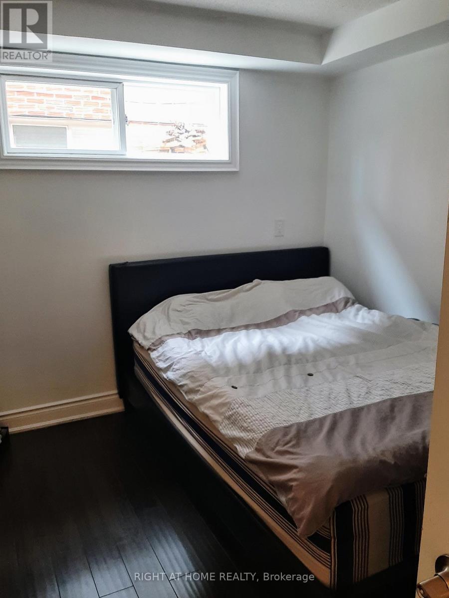 1 - 58 Benjamin Drive, Vaughan, Ontario  L4L 1H9 - Photo 9 - N12886328