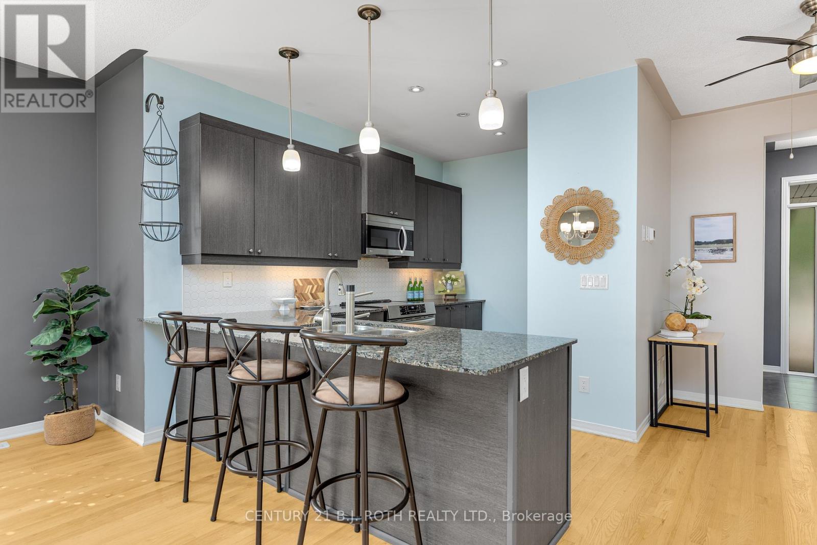 3327 Summerhill Way N, Severn (West Shore), Ontario L3V 0E1 - Photo 11 - S12886250