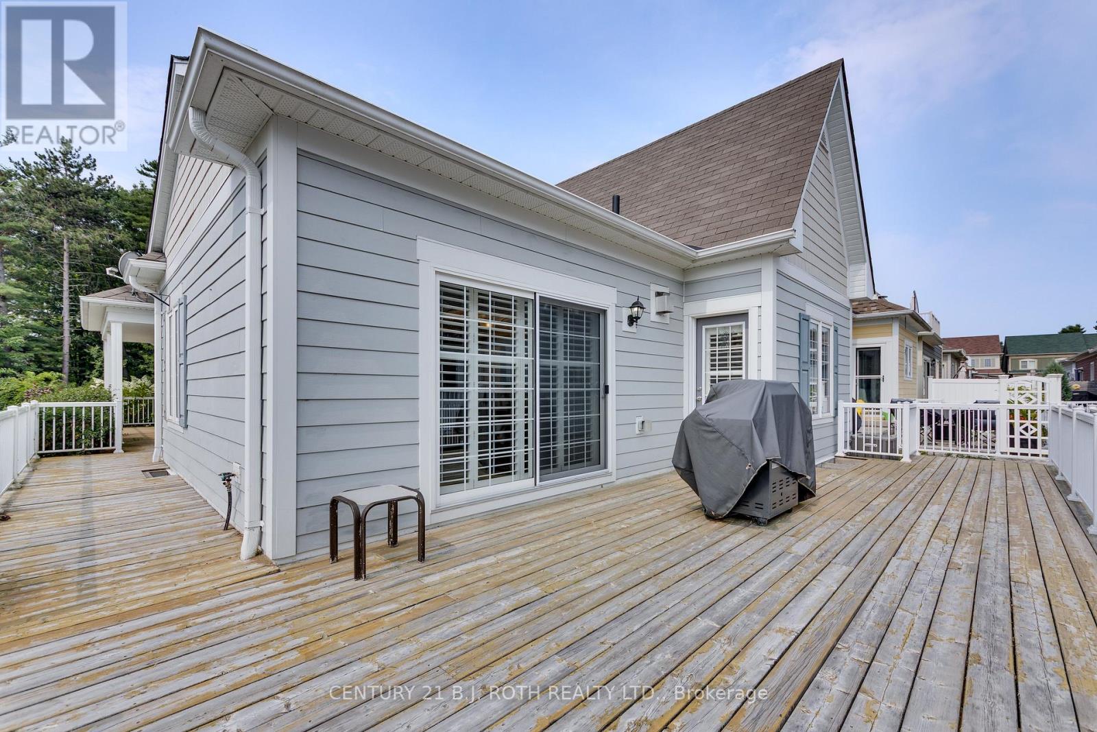 3327 Summerhill Way N, Severn (West Shore), Ontario L3V 0E1 - Photo 3 - S12886250