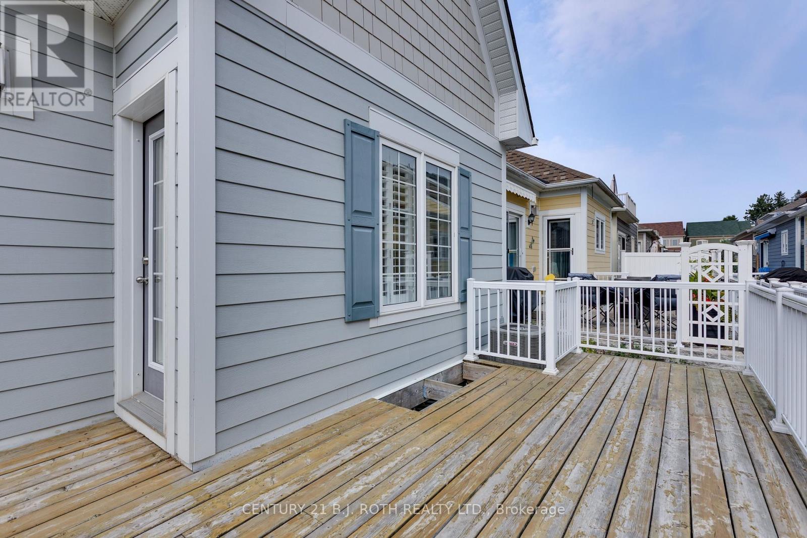 3327 Summerhill Way N, Severn (West Shore), Ontario L3V 0E1 - Photo 4 - S12886250