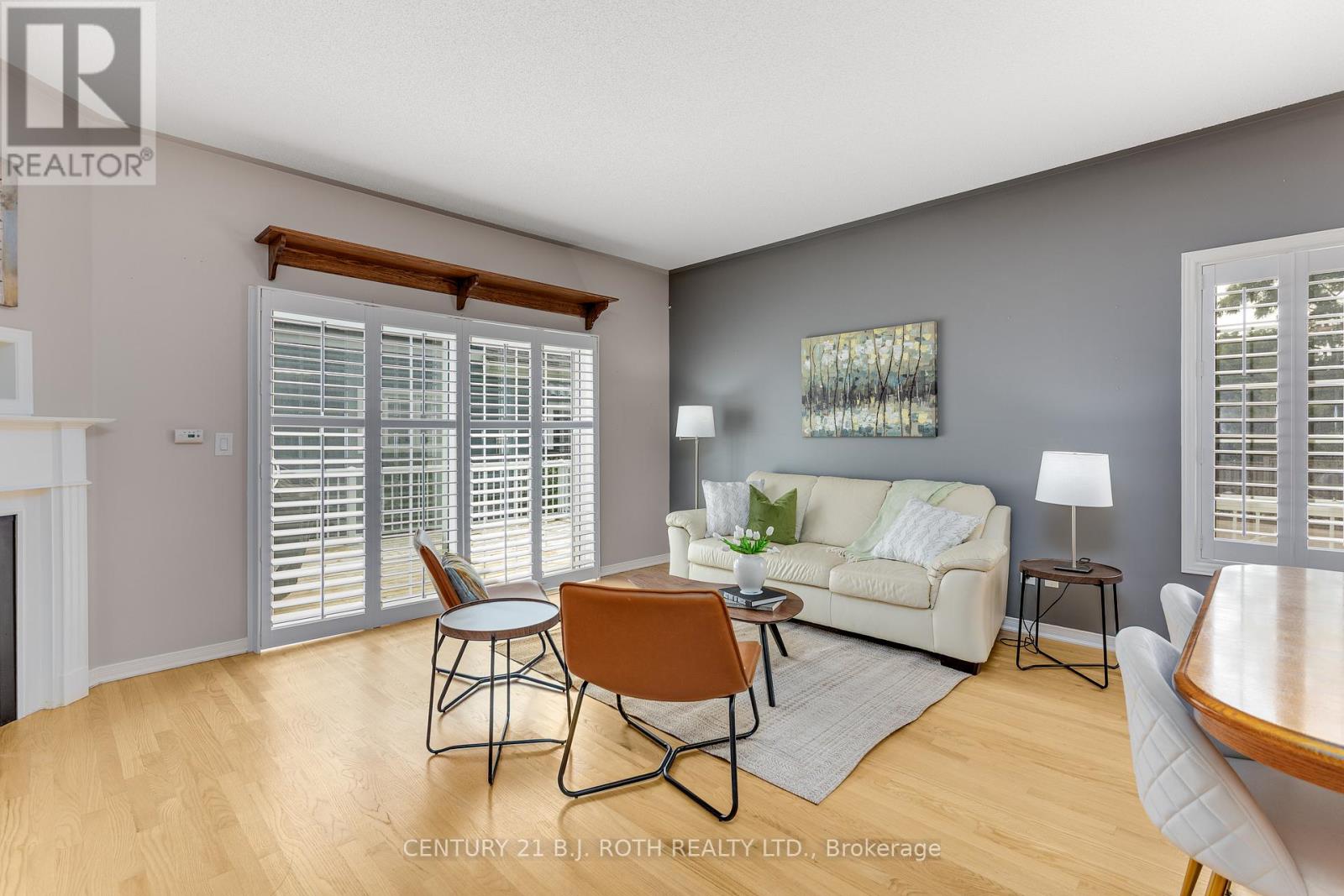 3327 Summerhill Way N, Severn (West Shore), Ontario L3V 0E1 - Photo 9 - S12886250