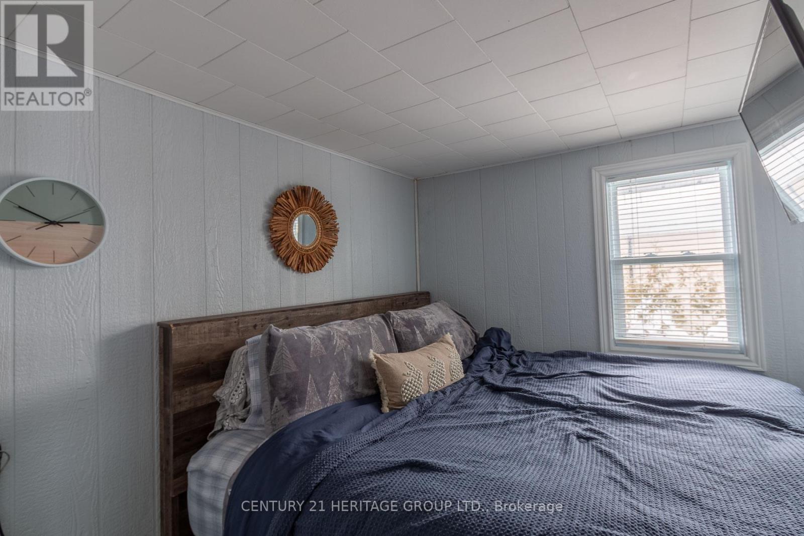 1253 Ramara Road, Ramara, Ontario  L0K 1B0 - Photo 12 - S12886288