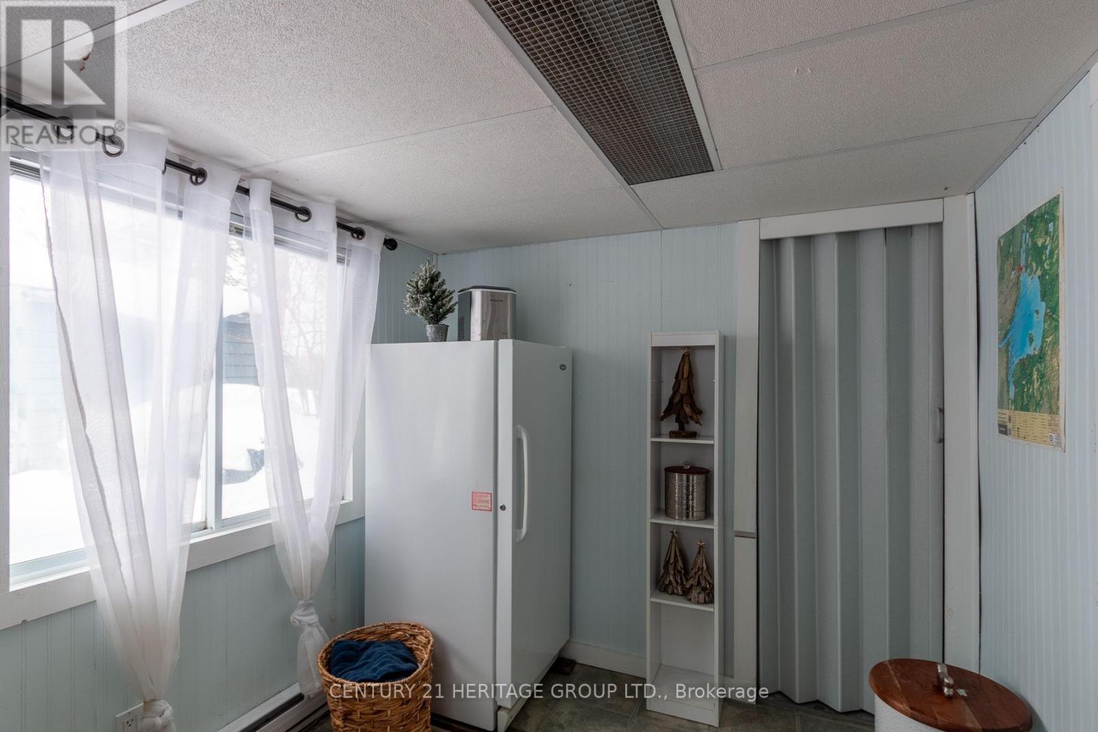 1253 Ramara Road, Ramara, Ontario  L0K 1B0 - Photo 14 - S12886288