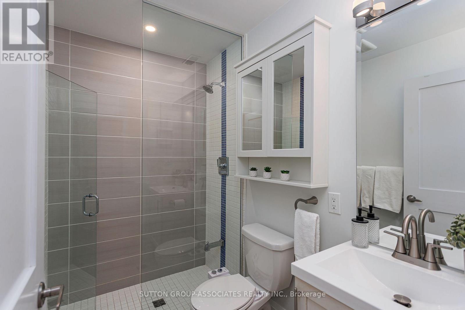 617 Gladstone Avenue, Toronto, Ontario  M6H 3J3 - Photo 25 - W12886194