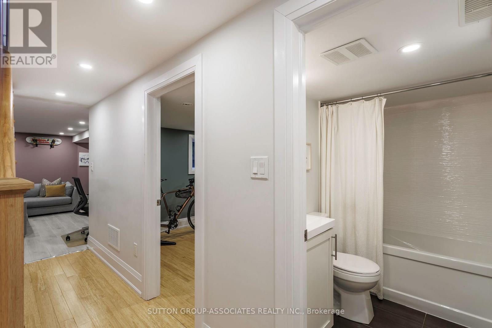 617 Gladstone Avenue, Toronto, Ontario  M6H 3J3 - Photo 26 - W12886194