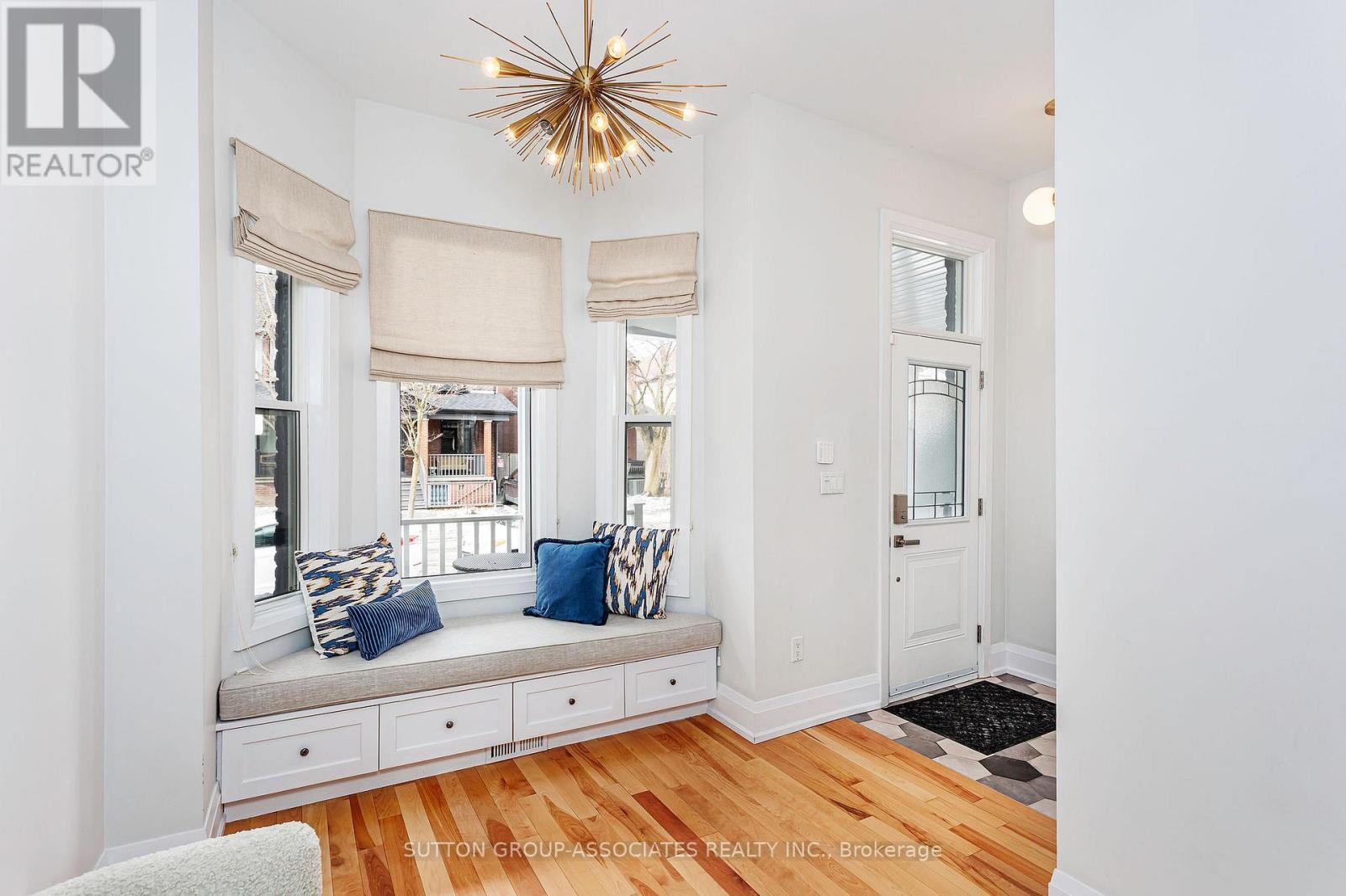 617 Gladstone Avenue, Toronto, Ontario  M6H 3J3 - Photo 5 - W12886194